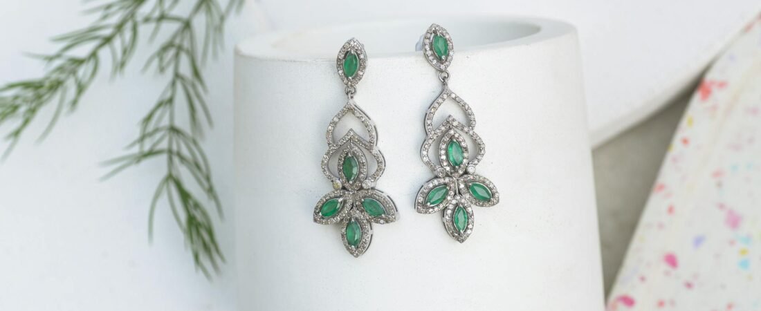 Discover the Elegance of Novaloo Earrings for Women