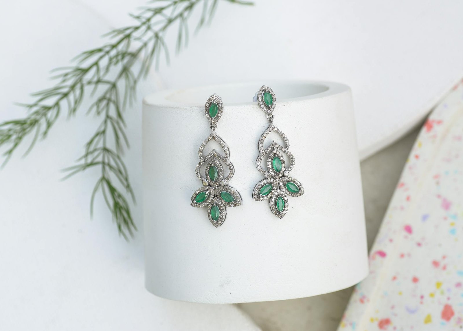 Discover the Elegance of Novaloo Earrings for Women